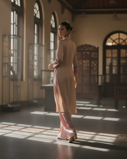 Áo Dài Lụa Tay Loa / Họa tiết Lụa Trơn Be Hồng & Twilly Phụng Vũ Vân Ca Hồng