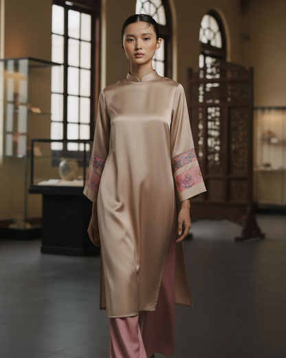 Áo Dài Lụa Tay Loa / Họa tiết Lụa Trơn Be Hồng & Twilly Phụng Vũ Vân Ca Hồng