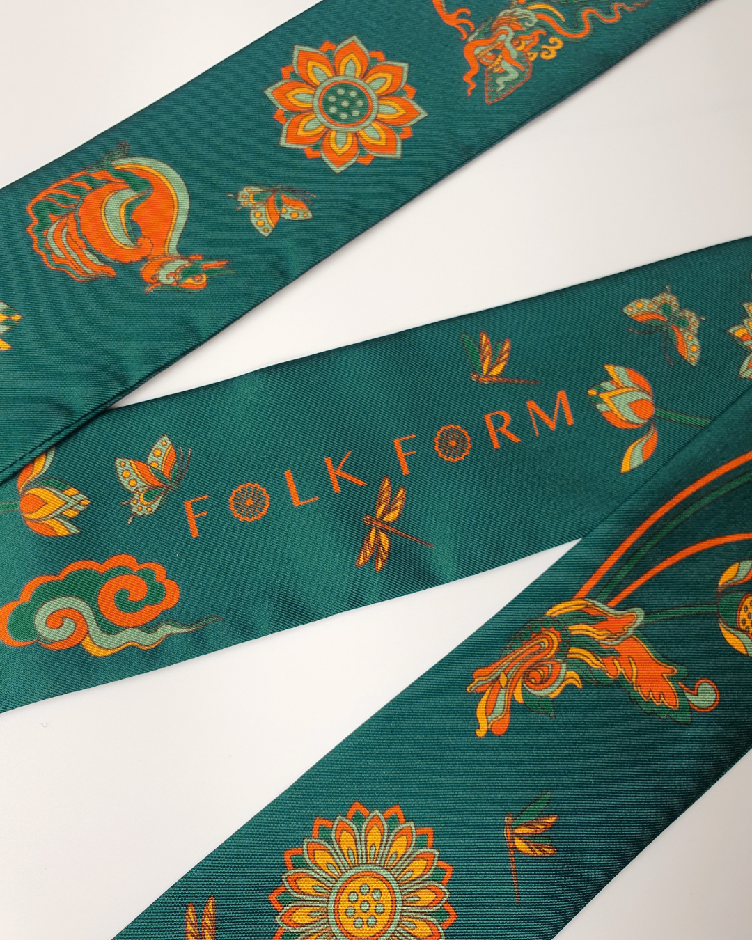 Quà Tặng Cao Cấp / Khăn Twilly Lụa Lý Quốc Ký Sự / Xanh Lá Đậm & Vàng / 6cm x 150cm