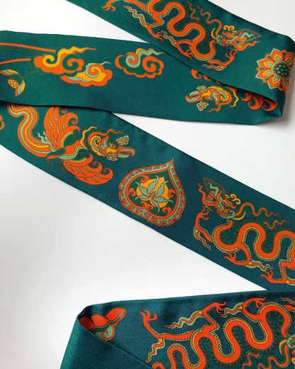 Quà Tặng Cao Cấp / Khăn Twilly Lụa Lý Quốc Ký Sự / Xanh Lá Đậm & Vàng / 6cm x 150cm