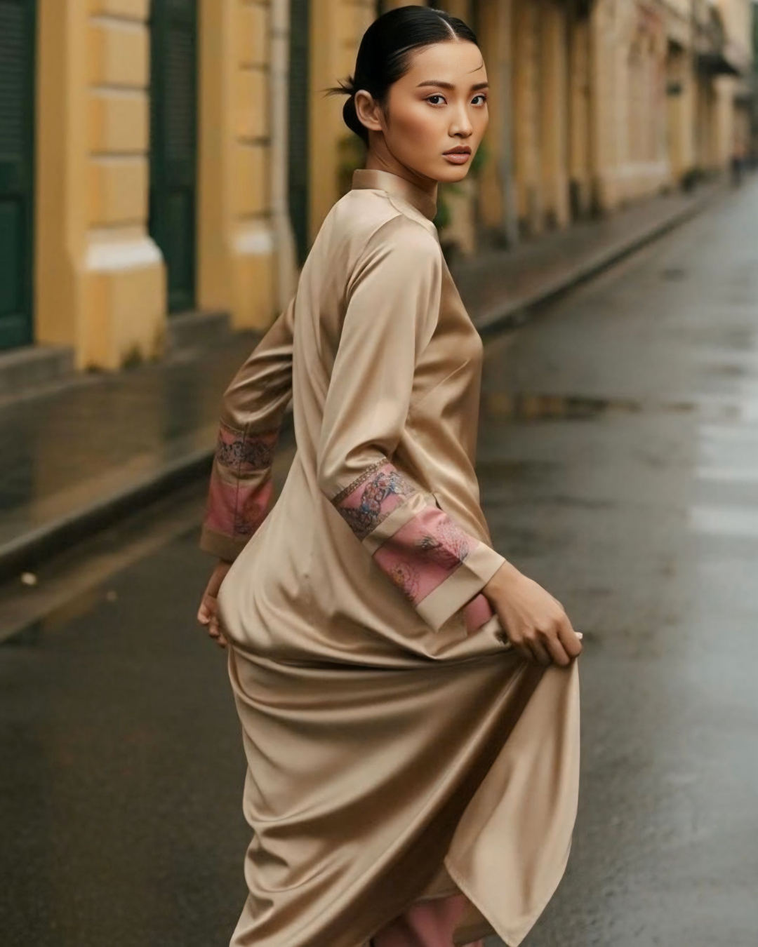 Áo Dài Lụa Tay Loa / Họa tiết Lụa Trơn Be Hồng & Twilly Phụng Vũ Vân Ca Hồng