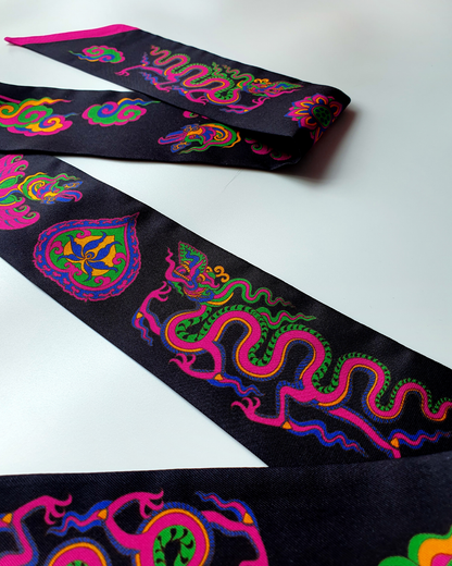 Quà Tặng Cao Cấp / Khăn Twilly Lụa Lý Quốc Ký Sự / Đen & Hồng / 6cm x 150cm