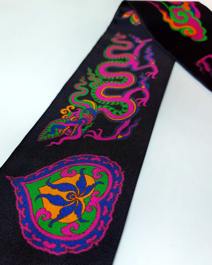 Quà Tặng Cao Cấp / Khăn Twilly Lụa Lý Quốc Ký Sự / Đen & Hồng / 6cm x 150cm