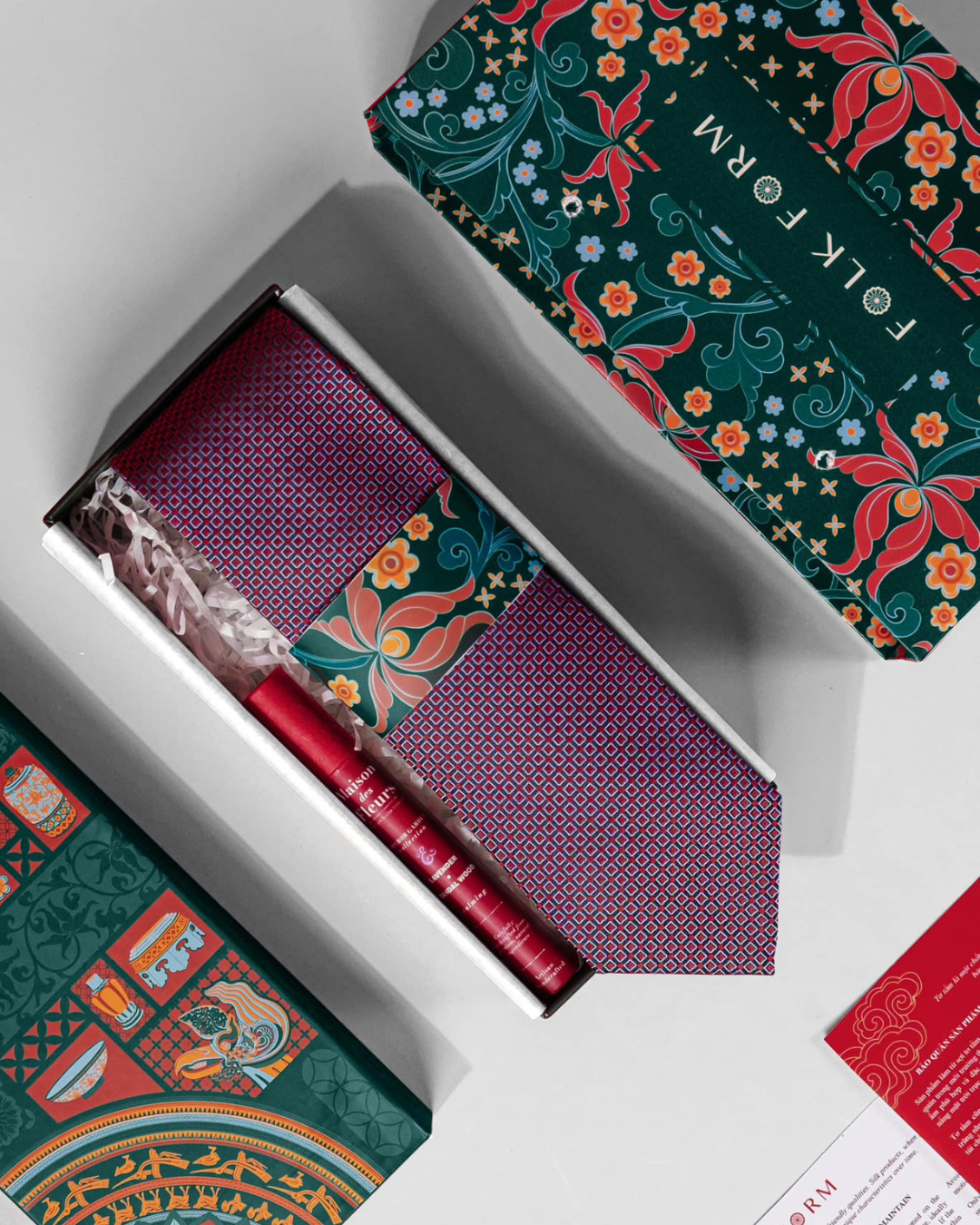 Cà Vạt Lụa Gấm Hoa Văn Đan Lát / Xanh Dương Sáng / 8cm x 145cm