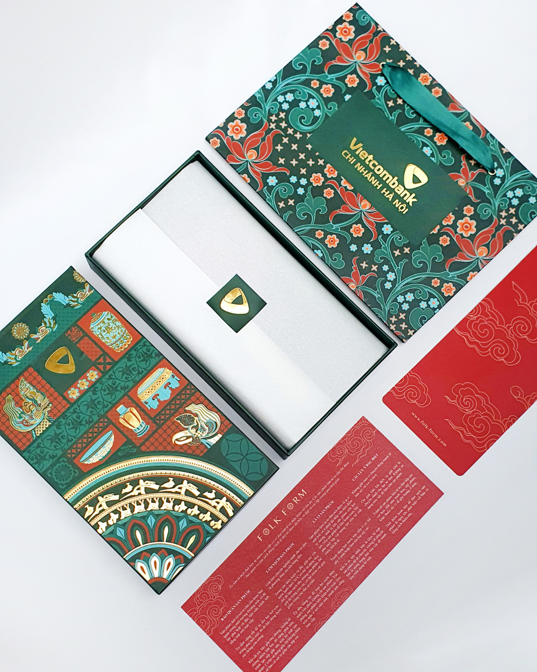 Set 3 Hộp Quà – Quà Tặng Doanh Nghiệp Cao Cấp Tinh Nhã / Khăn Lụa Vuông Phụng Vũ Vân Ca / Tím