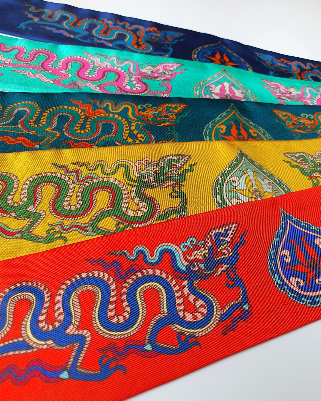 Quà Tặng Cao Cấp / Khăn Twilly Lụa Hương Vân Long Mộng / Xanh Cổ Vịt & Da Cam / 6cm x 150cm