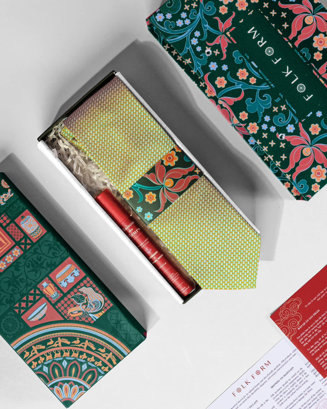 Cà Vạt Lụa Gấm Hoa Văn Đan Lát / Xanh Dương Sáng / 8cm x 145cm