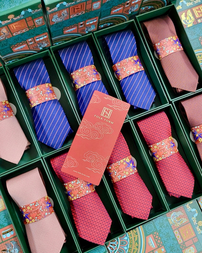 Quà Tặng Cao Cấp / Cà Vạt Lụa Gấm Hoa Văn Mắt Xích / Be / 8cm x 145cm