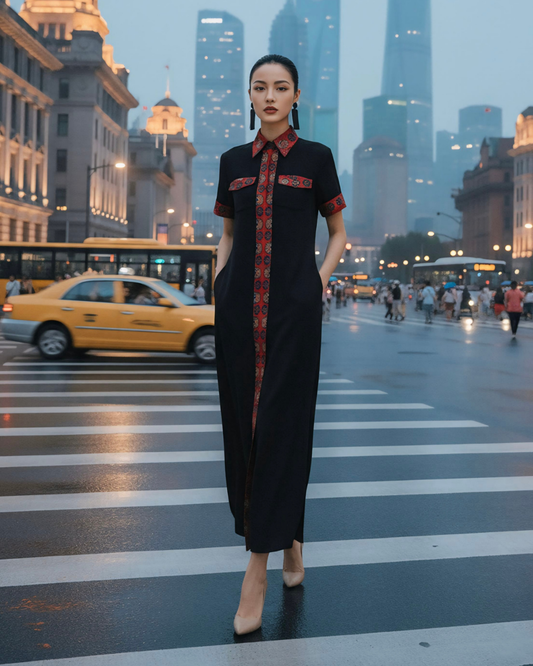 Đầm Sơ Mi Lụa Xẻ Tà Dáng Suông / Họa tiết Lụa Trơn Đen & Twilly Mây Hoạ Long Ân Đỏ