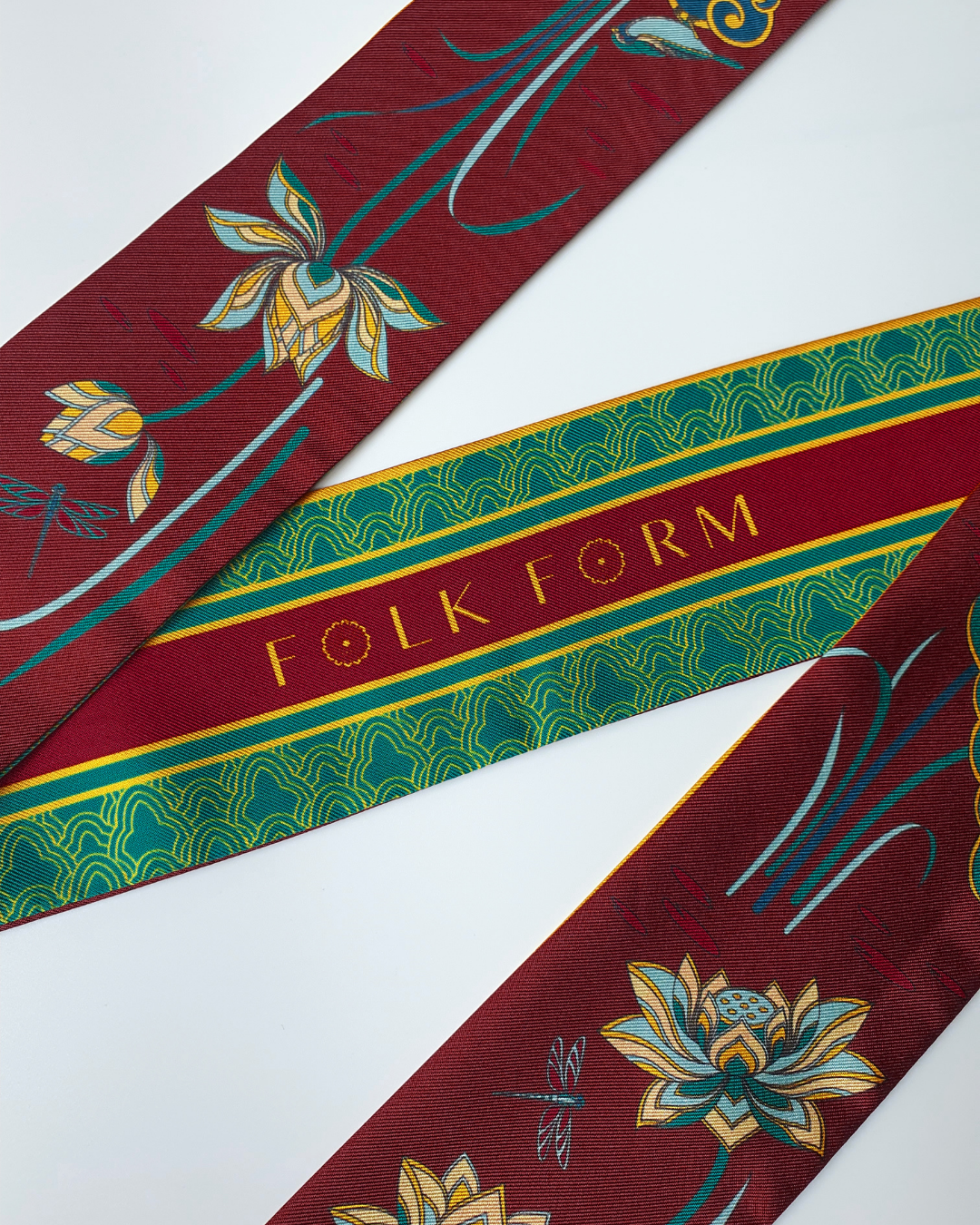 Quà Tặng Cao Cấp / Khăn Twilly Lụa Cố Đô Liên Hoạ / Nâu & Xanh Lá Đậm / 6cm x 150cm