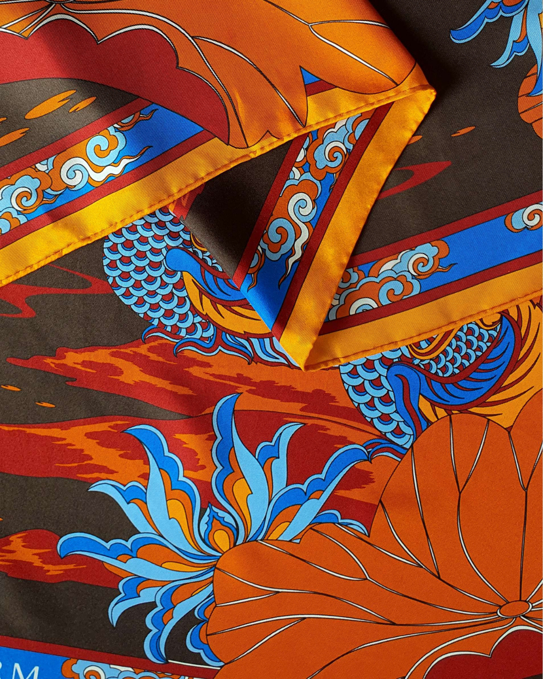 Khăn Lụa Uyên Ương Liên Hạ / Nâu & Da Cam / 90x90cm / 36x36in