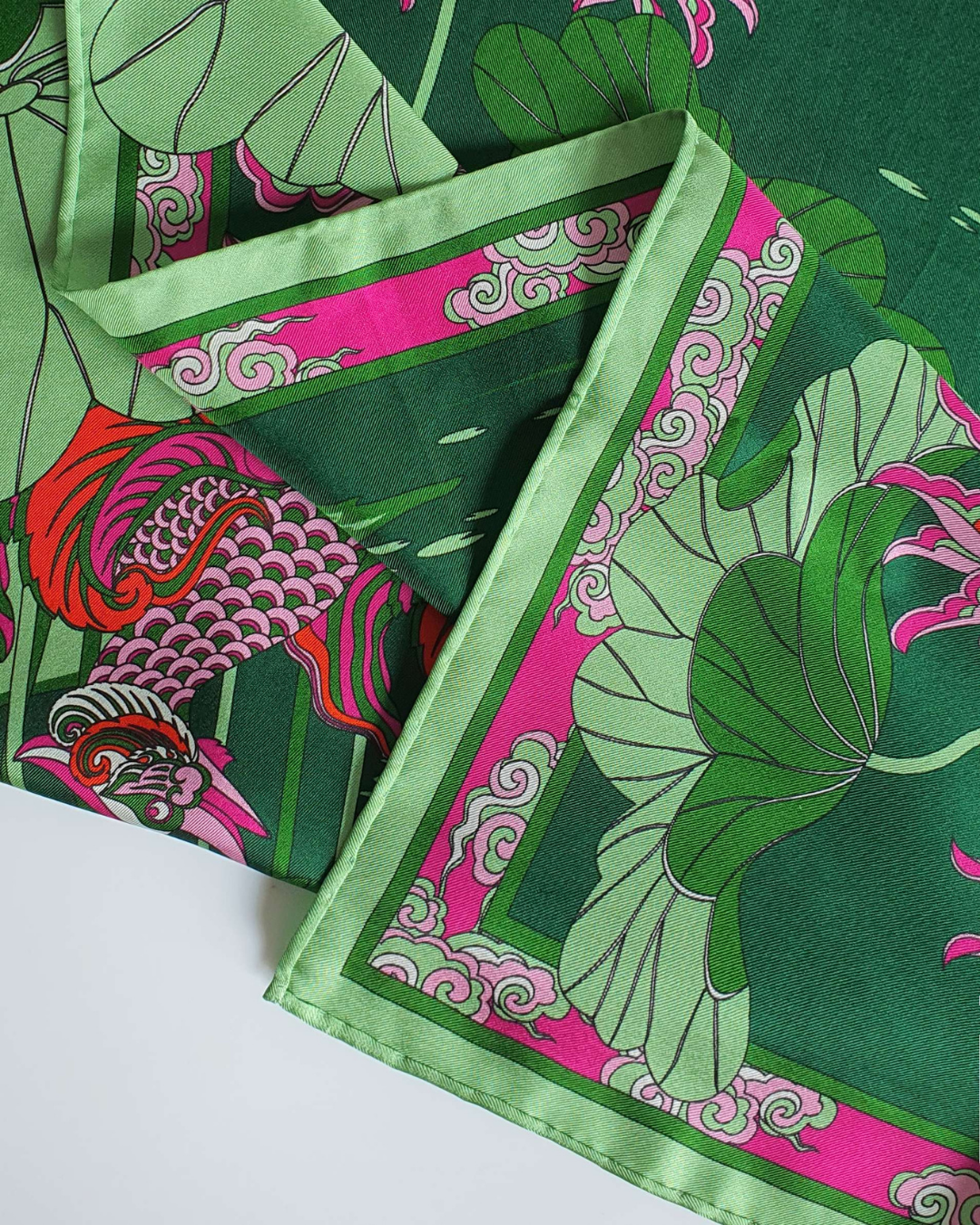 Khăn Lụa Uyên Ương Liên Hạ / Xanh Lá & Hồng / 65x65cm / 26x26in