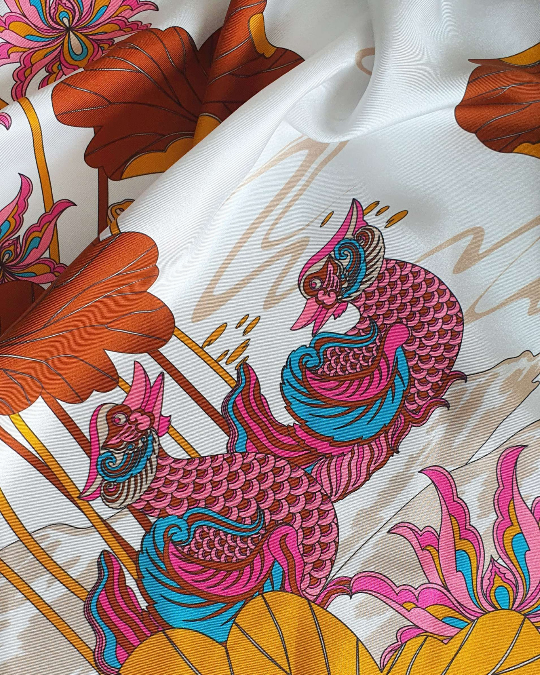 Khăn Lụa Uyên Ương Liên Hạ / Be & Nâu / 110x110