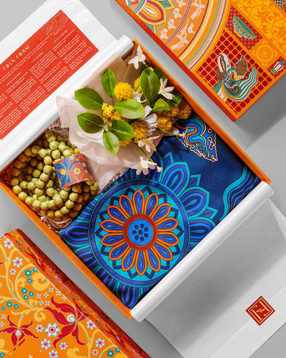 Quà Tặng Cao Cấp / Khăn Lụa Vuông Hương Vân Long Mộng / Xanh Lam Đậm