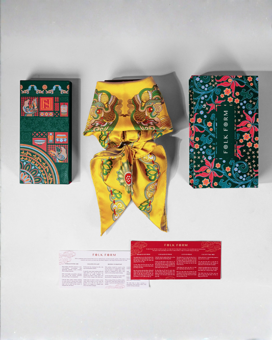 Set 3 Hộp Quà – Quà Tặng Doanh Nghiệp Cao Cấp Tinh Nhã / Khăn Lụa Vuông Mây Hoạ Long Ân / Vàng