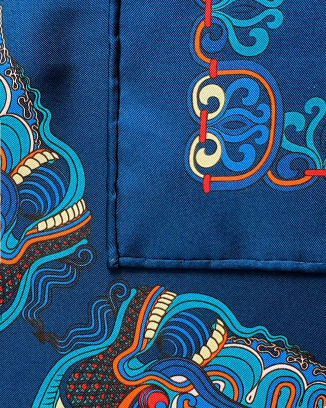 Khăn Lụa Mây Hoạ Long Ân / Xanh Dương / 90x90