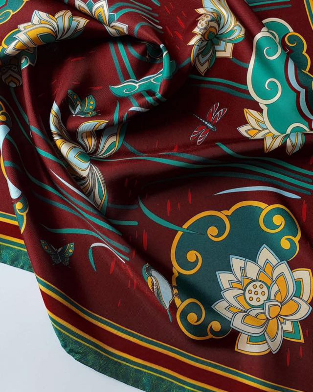 Khăn Lụa Cố Đô Liên Hoạ / Nâu & Xanh Lá Đậm / 90x90cm / 36x36in