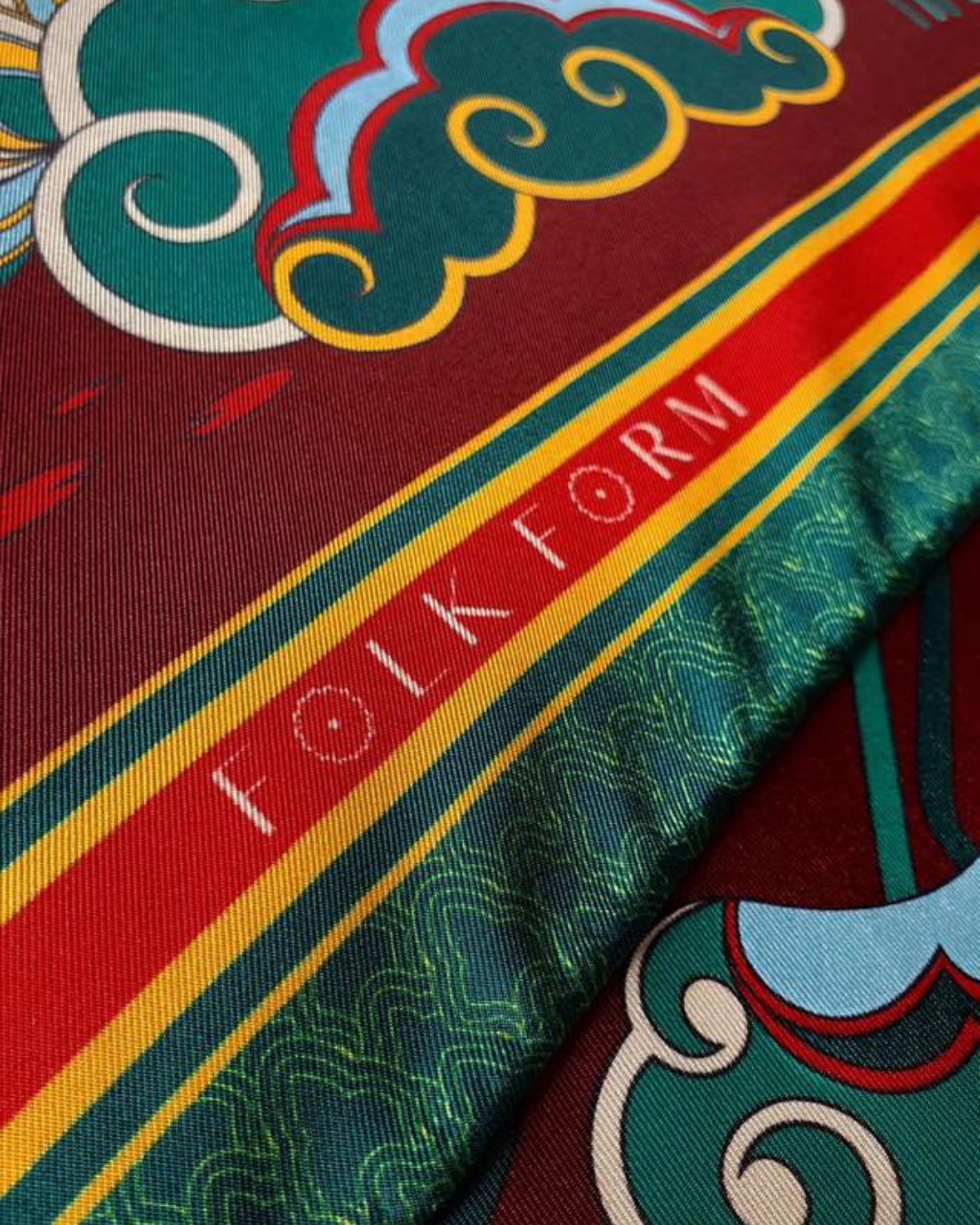 Khăn Lụa Cố Đô Liên Hoạ / Nâu & Xanh Lá Đậm / 65x65cm / 26x26in