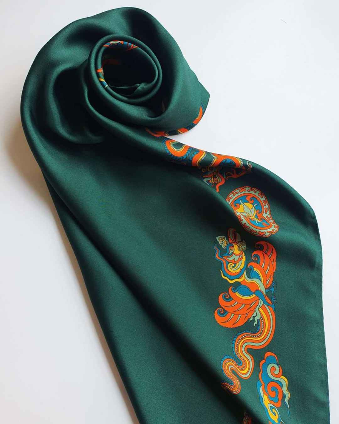 Khăn Lụa Lý Quốc Ký Sự / Xanh Lá Đậm & Vàng / 55x55