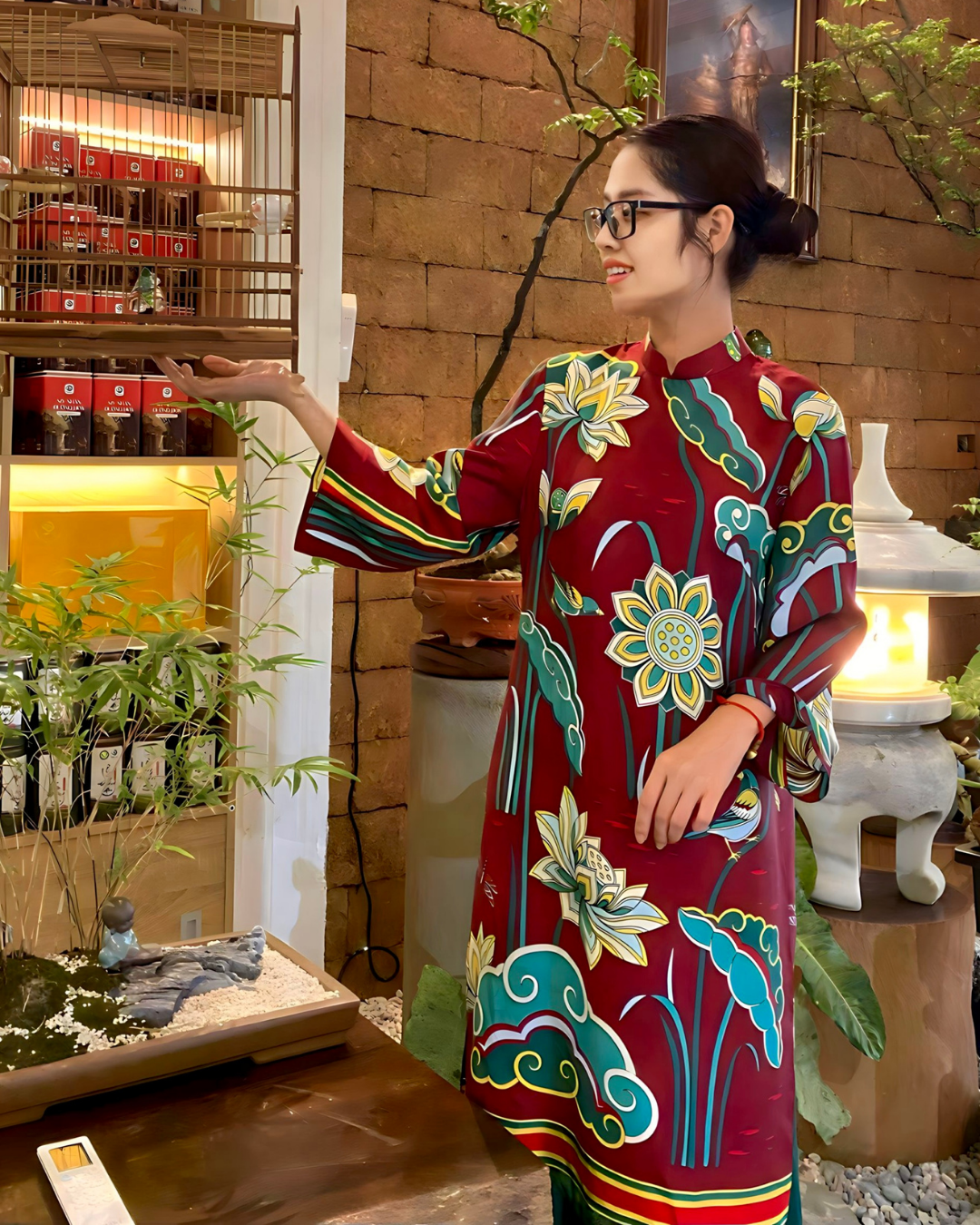 Áo Dài Lụa Tay Loa / Họa tiết Cố Đô Liên Hoạ Nâu & Xanh Lá Đậm