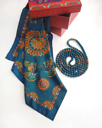 Quà Tặng Cao Cấp / Khăn Lụa Vuông Mây Hoạ Long Ân / Xanh Lá Đậm