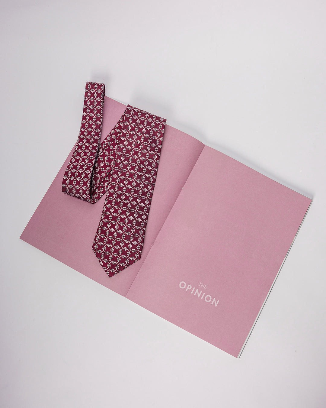 Cà Vạt Gấm Hoa Văn Nét / Đỏ / Bản 8cm
