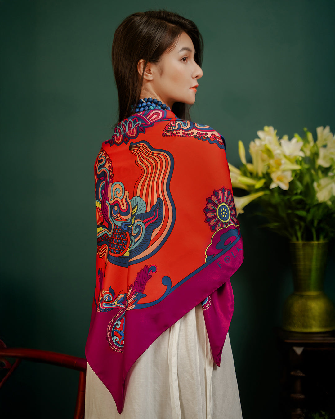 Khăn Lụa Vuông Hương Vân Long Mộng / Đỏ / Quà Tặng Cao Cấp
