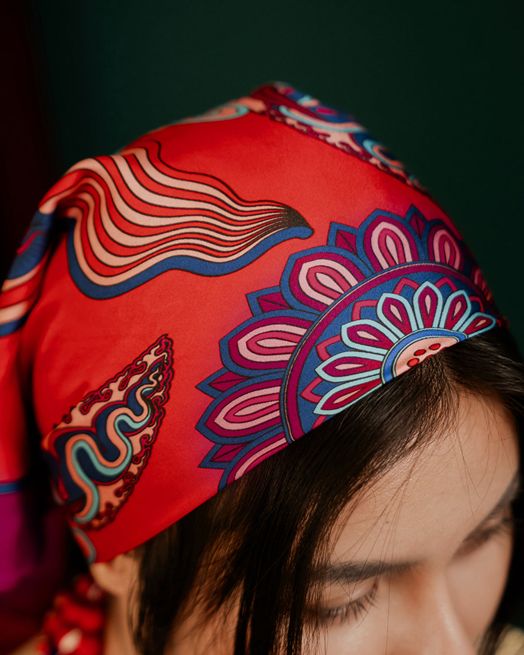 Khăn Lụa Hương Vân Long Mộng / Đỏ / 65x65
