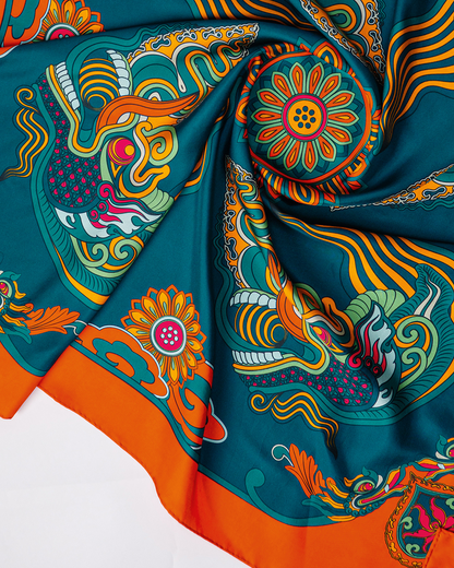 Khăn Lụa Hương Vân Long Mộng / Xanh Lá & Da Cam / 65x65