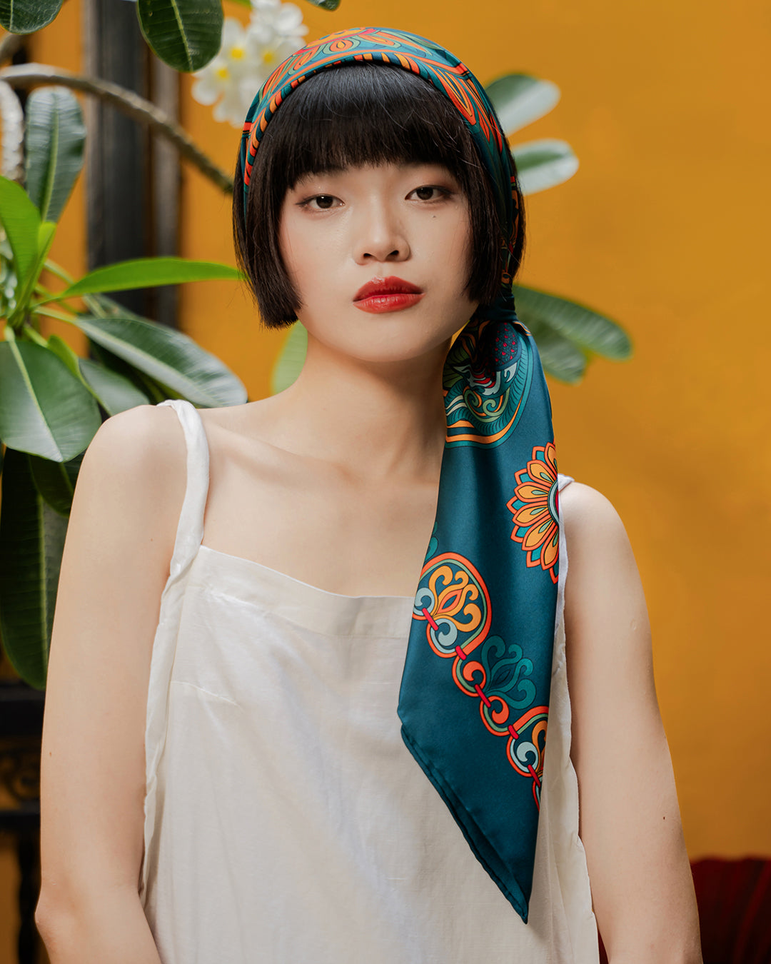 Khăn Lụa Mây Hoạ Long Ân / Xanh Lá Đậm