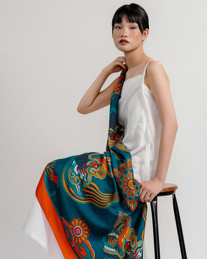 Khăn Lụa Hương Vân Long Mộng / Xanh Lá & Da Cam / 110x110