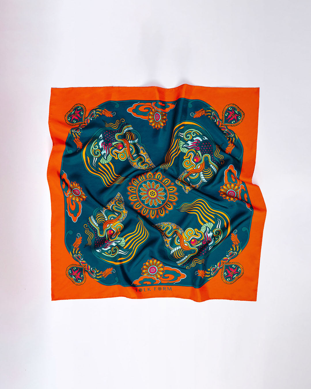 Khăn Lụa Hương Vân Long Mộng / Xanh Lá & Da Cam / 110x110