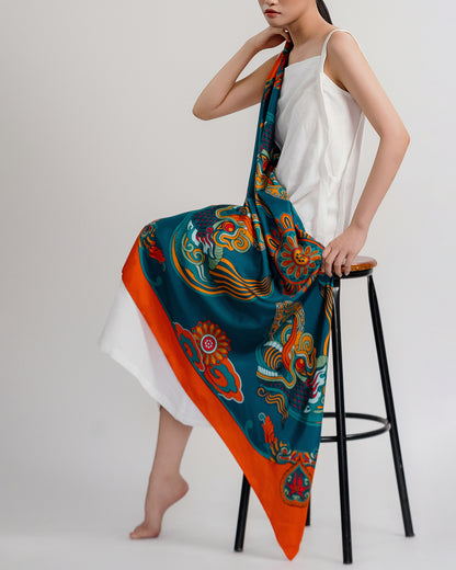 Khăn Lụa Hương Vân Long Mộng / Xanh Lá & Da Cam / 110x110