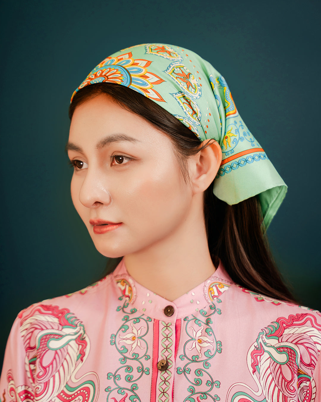 Khăn Lụa Vuông Phụng Vũ Vân Ca / Xanh / Quà Tặng Cao Cấp