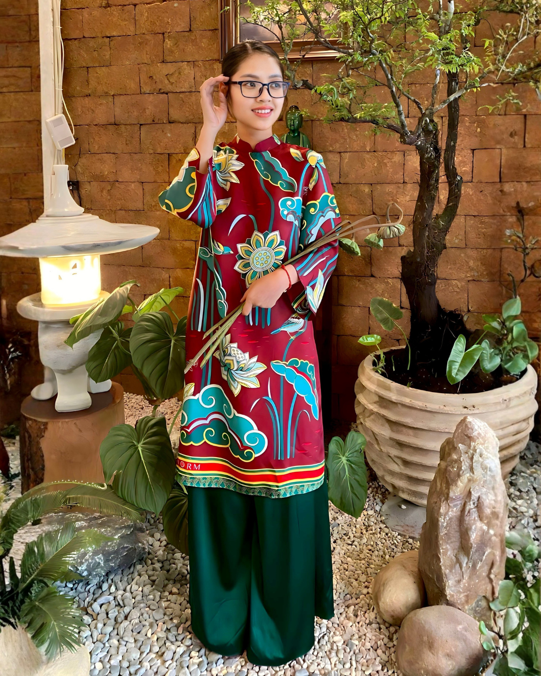 Áo Dài Lụa Tay Loa / Họa tiết Cố Đô Liên Hoạ Nâu & Xanh Lá Đậm