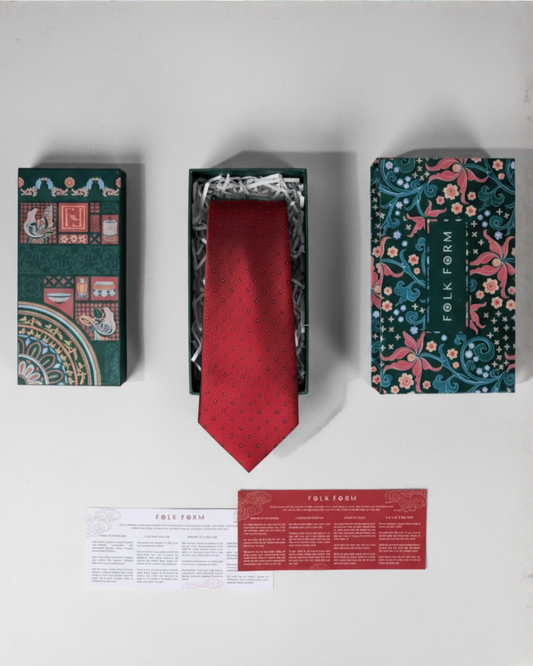 Quà Tặng Cao Cấp / Cà Vạt Lụa Gấm Hoa Văn Lập Thể / Đỏ / 8cm x 145cm