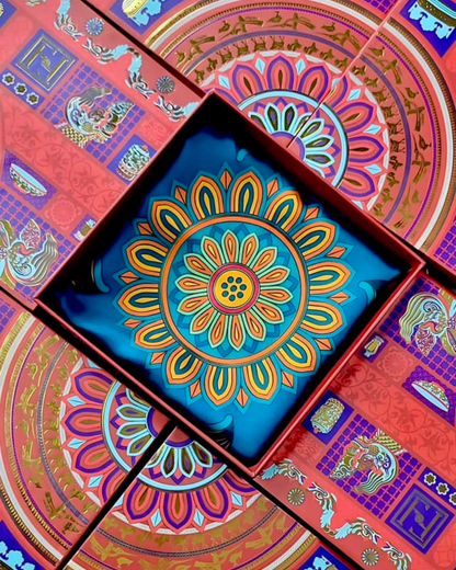 Quà Tặng Cao Cấp / Khăn Lụa Vuông Mây Hoạ Long Ân / Xanh Lá Đậm