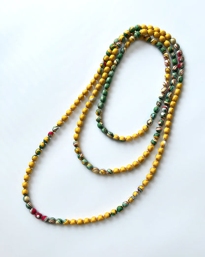 Vòng Hạt Bọc Lụa In Hoạ Tiết / Vàng / 110cm